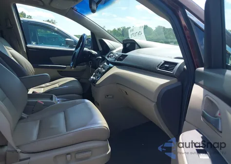 2011 Honda Odyssey Touring/Touring Elite from USA, damaged, VIN 5FNRL5H92BB086351